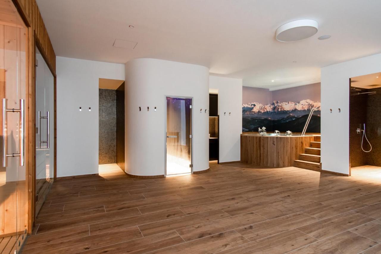 Boutique Hotel Grahor Сежана Екстериор снимка