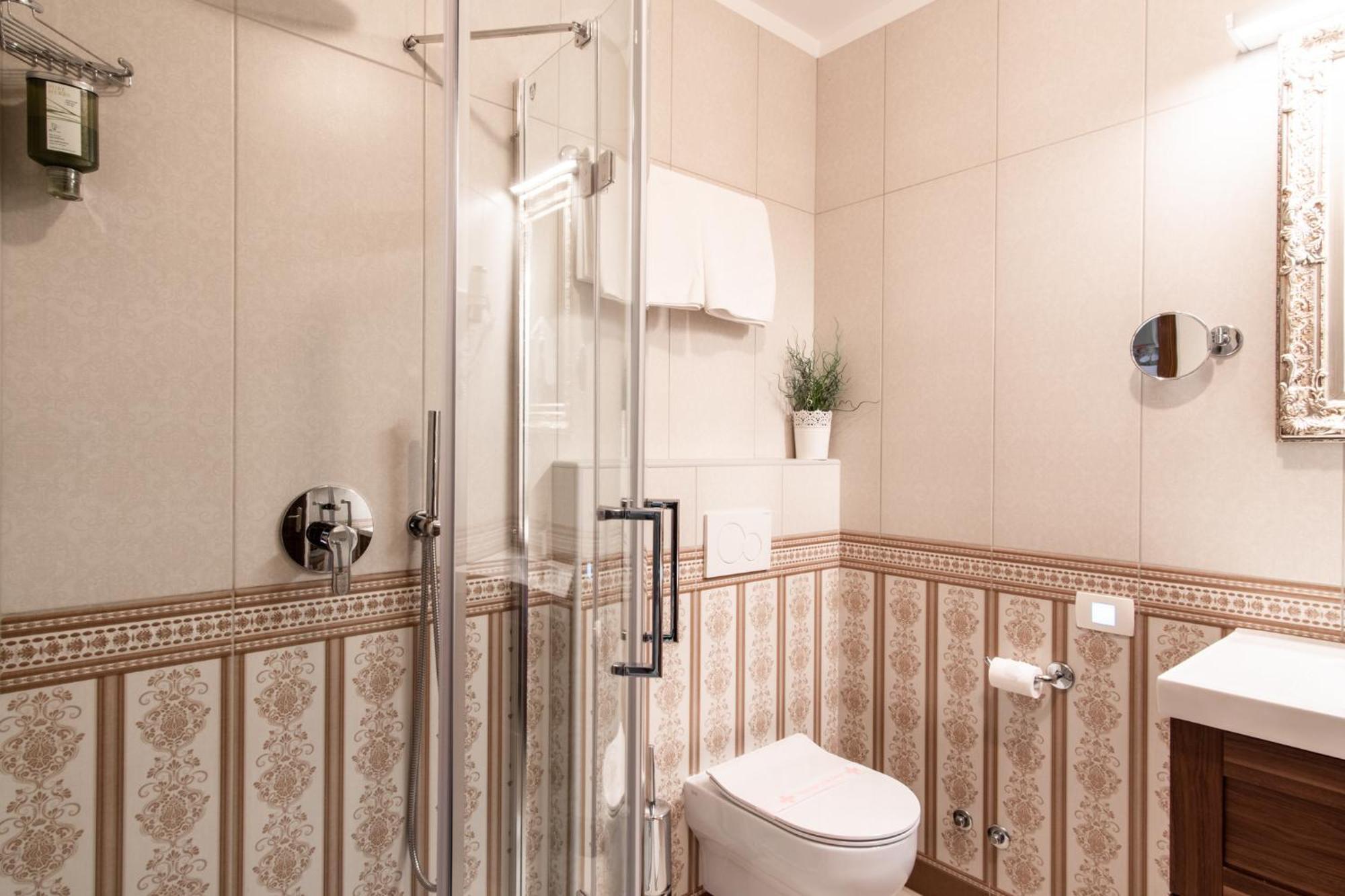 Boutique Hotel Grahor Сежана Стая снимка