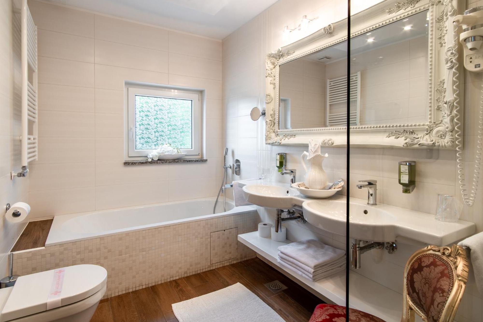 Boutique Hotel Grahor Сежана Стая снимка