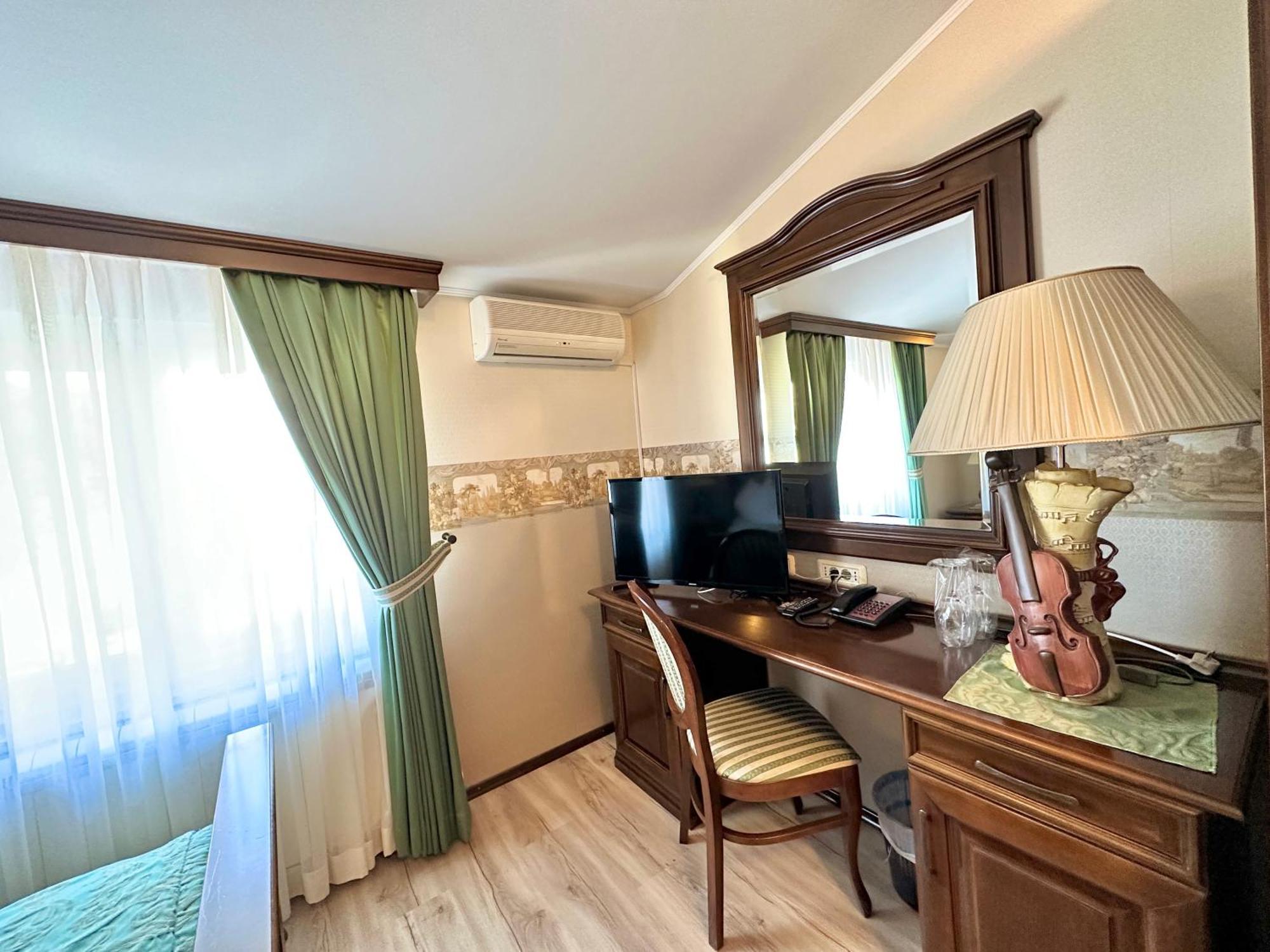 Boutique Hotel Grahor Сежана Стая снимка